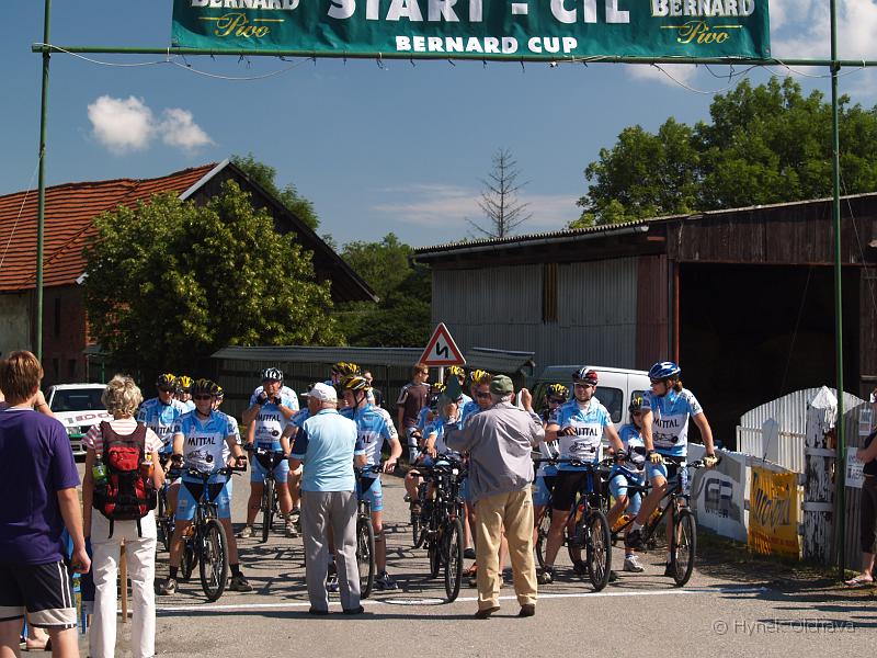 2007-06-23_Farm_Tour_Hlubocec_057.jpg