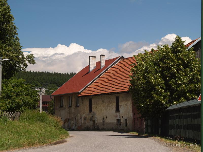 2007-06-23_Farm_Tour_Hlubocec_092.jpg