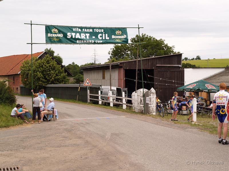 2008-06-21_Farm_Tour_Hlubocec_10.jpg