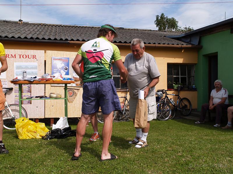 2008-06-21_Farm_Tour_Hlubocec_47.jpg